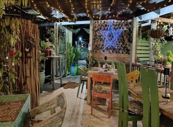 Green House Bar, Cafe, Restaurant