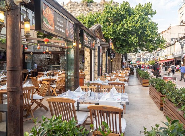 Erzincan Restaurant Kuşadası
