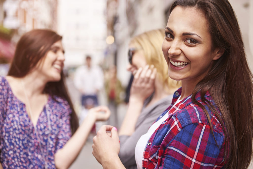 Meet singles in France 19 les filles veulent juste s amuser1