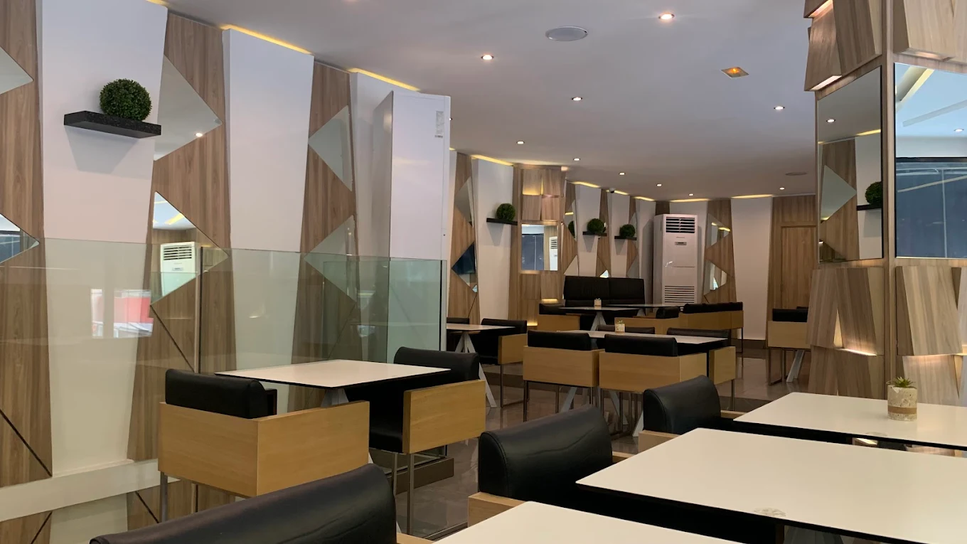 Glacier Moderne d'Akwa